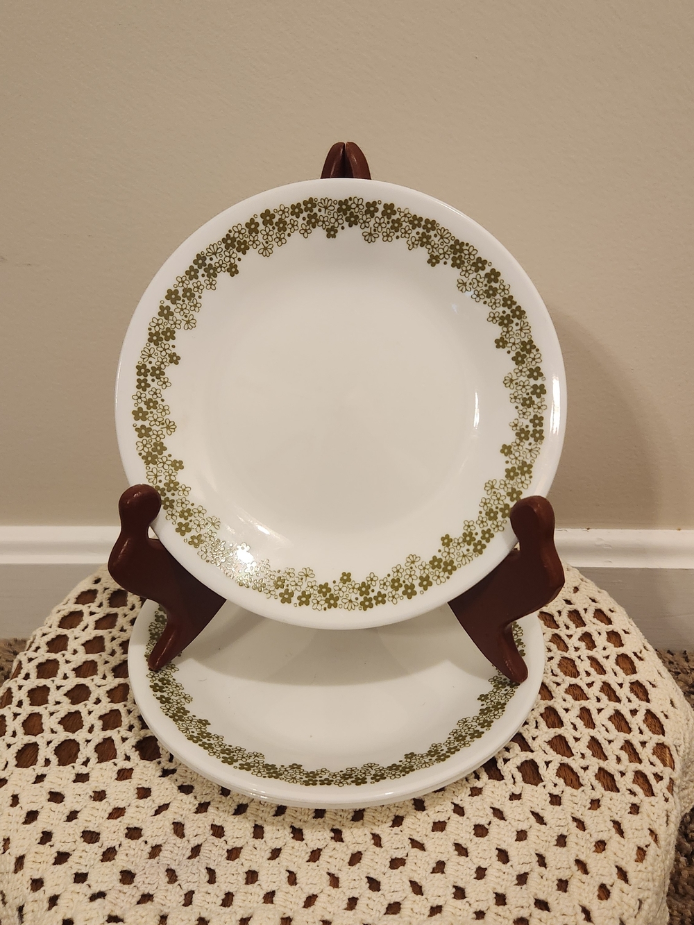 SET OF THREE Corelle Spring Blossom "Crazy Daisy" 6.75" Bread & Butter Plates